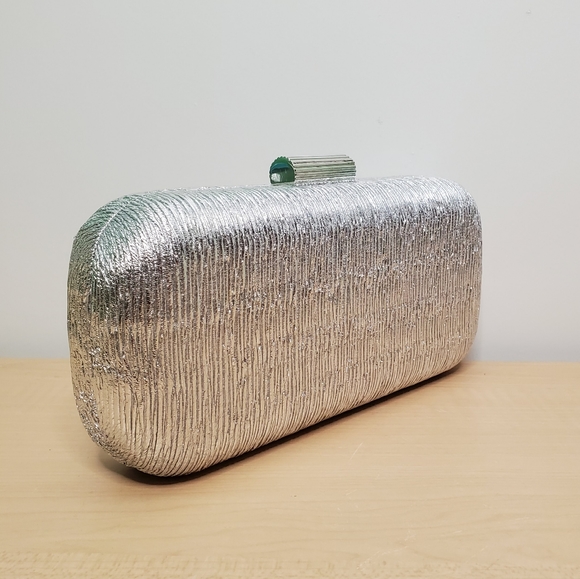 Metallic Silver Hard Shell Clutch - Picture 5 of 6